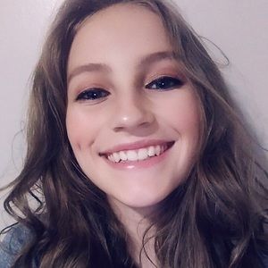 Meet your Posher, Azlynne